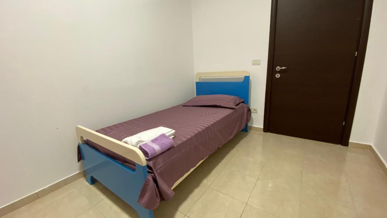 Lushnjë Anna'S Apartament מראה חיצוני תמונה